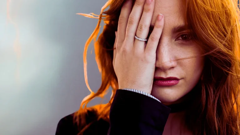 Luxe Self woman going through a divorce